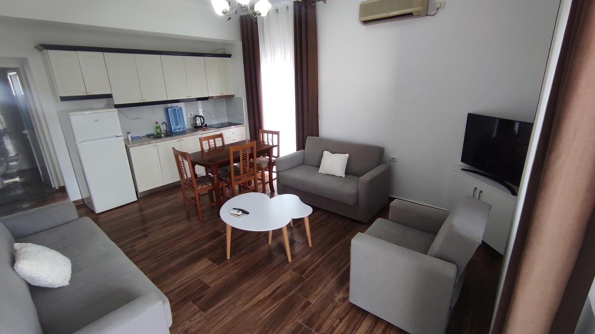 Four Seasons Apartments คซามิล ภายนอก รูปภาพ